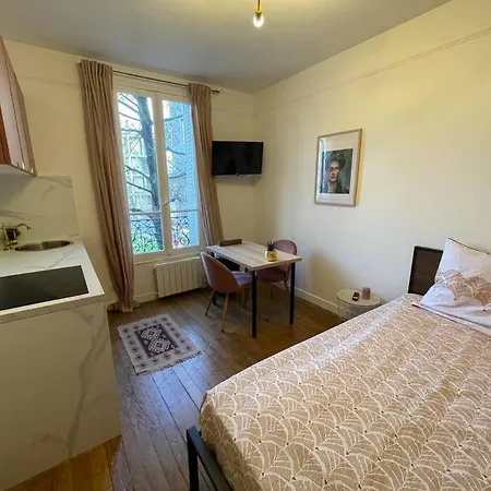 Art Deco : Proche Paris Appartement *